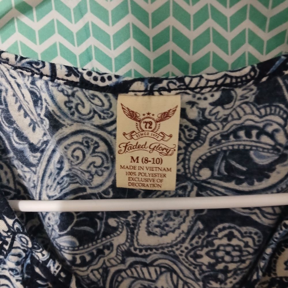 Faded Glory Blue Paisley Top Medium - Picture 2 of 7